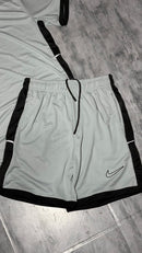 Conjunto academy 2025