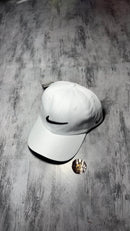 Boné Nike facão