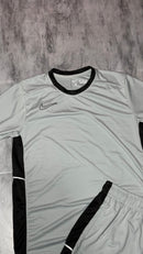 Conjunto academy 2025
